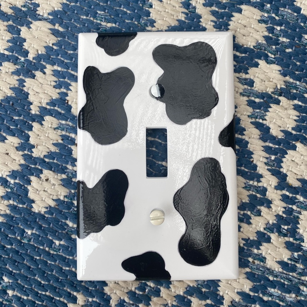 🤍cow print light cover🖤